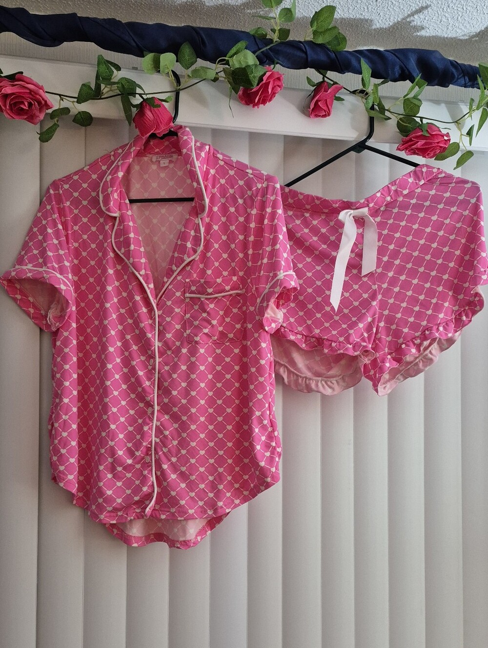 Jordan Jammies Smitten Heart Pajama Set. SIZE LARGE. BRAND NEW W/O TAGS